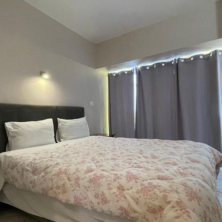 Hotel Atlanta Патра Экстерьер фото